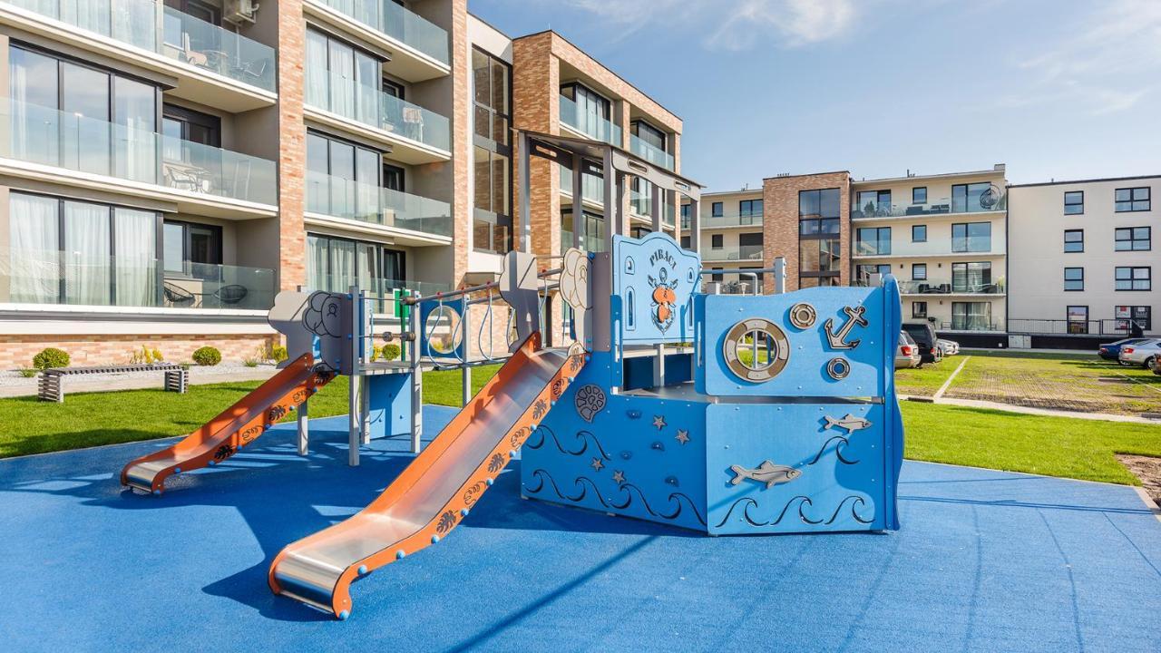 Apartament Z 1 Sypialnia Retro Deluxe 60 F Perlowa Przystan - Holiday City Kołobrzeg Buitenkant foto