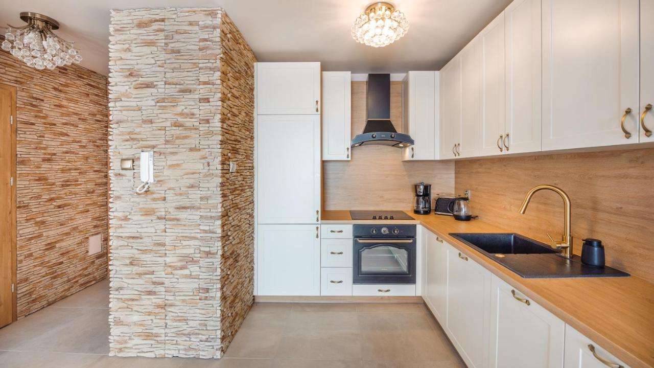 Apartament Z 1 Sypialnia Retro Deluxe 60 F Perlowa Przystan - Holiday City Kołobrzeg Buitenkant foto